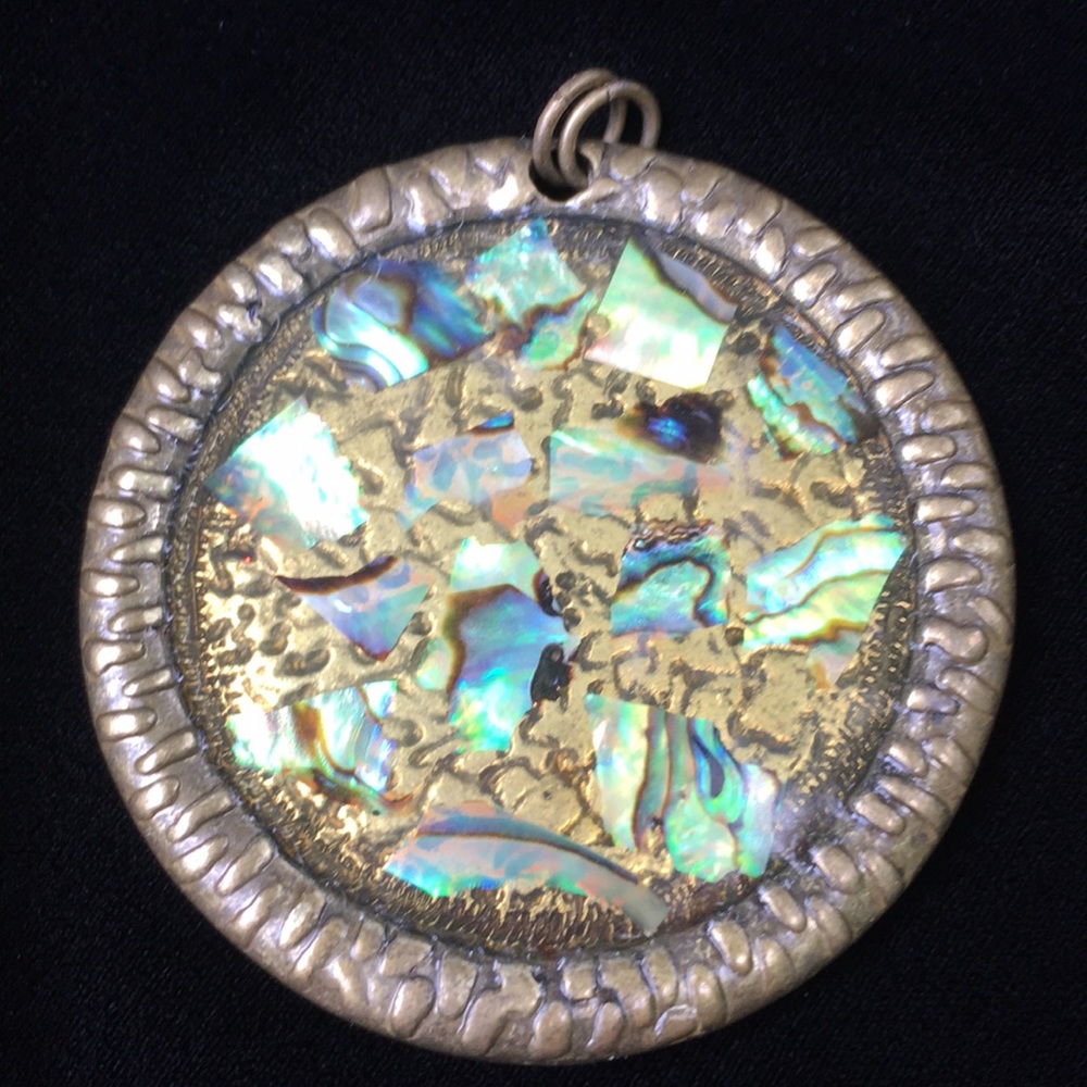 Vintage Abalone Necklace Large Pendant like New 💚